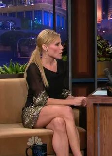 Pop Minute - Julie Bowen Legs Leno Photos - Photo 2