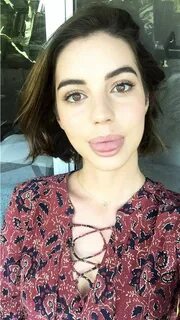 Adelaide Kane Adelaide kane, Beauty, Fab makeup