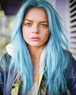 Ruhunuzu Renklendirmeye Saçlarınızdan Başlayın Mavi saç, Mav