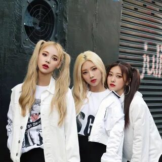 LOONA choerry, kim lip, jinsoul; odd eye circle 🌙 Odd eyes, 