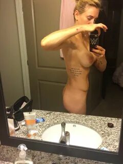 Charlotte Flair Leaked Nude Selfies - The Fappening Leaked P