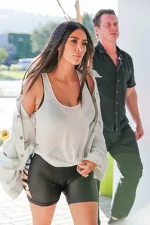 Kim Kardashian Arriving to Thousand Oaks Studio -14 GotCeleb