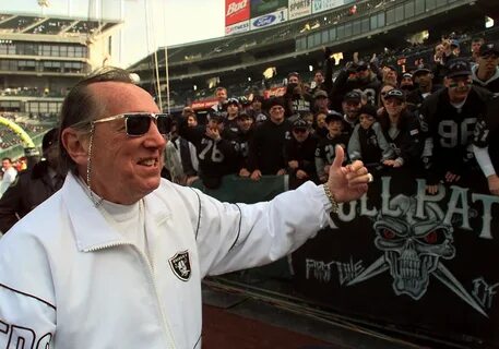 Raiders left Oakland Coliseum forever, but Al Davis' spirit 