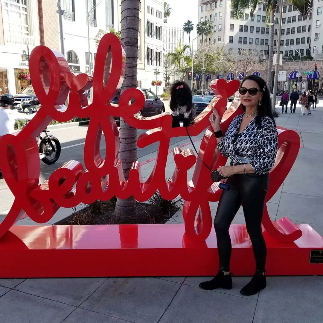 Instagram 'ਤੇ Rita Daniels: “Shopping day with my girl Lola Rodeo D...