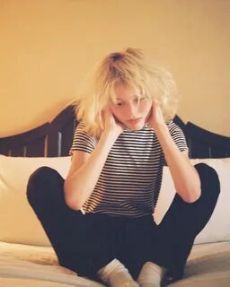 Starlet Arcade: Emily Alyn Lind