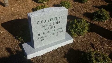 Clemson Unveils Tombstone to Celebrate Bowl Win Over OSU (Vi