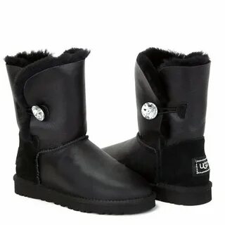 UGG Bailey Button Bling Metallic Black по цене 6950 рублей "