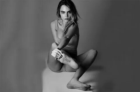 Cara Delevingne сообщение из Фут фетиш в искусстве