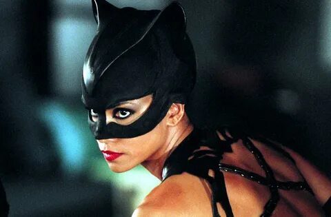 Film Updates's tweet - "Halle Berry wants to direct a 'Catwo