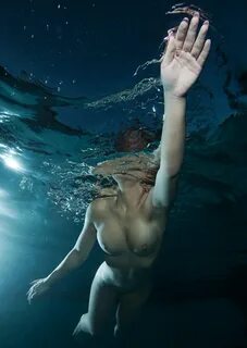 Голые под водой (56 фото) - Порно фото голых девушек