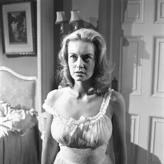 Janette Scott Sexy horror, Hammer horror films, Actresses