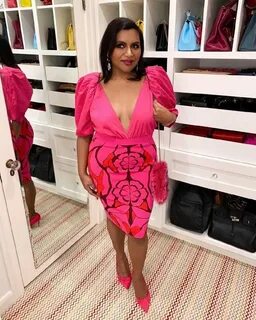 Slideshow mindy kaling tits.