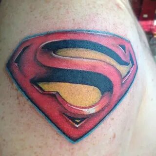 Superman logo tattoo Tatuering