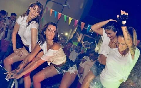 Wet tshirt party - hot tits girls - 14 Pics xHamster