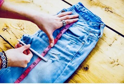 How to cut jeans into shorts, DIY shorts without sewing - Sc