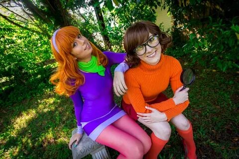 Daphne Blake & Velma Dinkley Cosplay by Uncanny Megan & Ohma