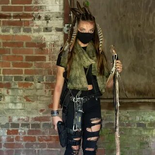 DIY post apocalypse costume for girls - Cuckoo4Design