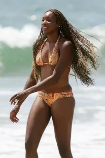 Venus Williams Venus Williams runs on the beach in Malibu pa