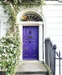 Фотограф сделала снимки очаровательных цветных входных двере
