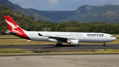 Far North Queensland Skies: Qantas Airbus A330-300 VH-QPA PV