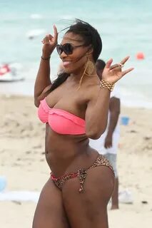 Serena Williams Pictures Serena Williams at the Beach