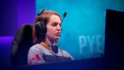 Scarlett: "В игре я больше полагаюсь именно на инстинкт, нежели продумываю все н