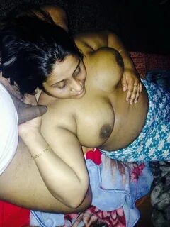 Horny Bhabhi (67 photos) 