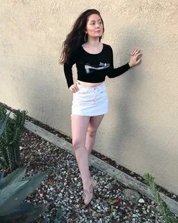 Emma Kenney picture