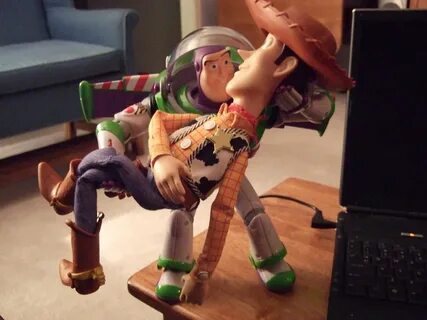 Some photos of Woody (and Buzz): ontd_pixar - ЖЖ