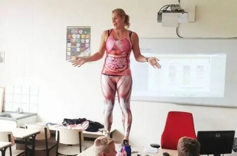 Biology Teacher Strips To Teach Human Anatomy (Video) - Oppo