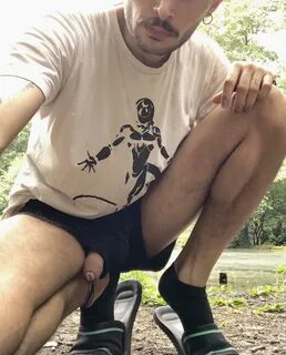 1 best u/ulagi images on Pholder My dick slipping out (also) at the park 😏...