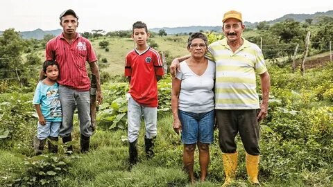 Semana Rural Los campesinos piden vivir dignamente a través 