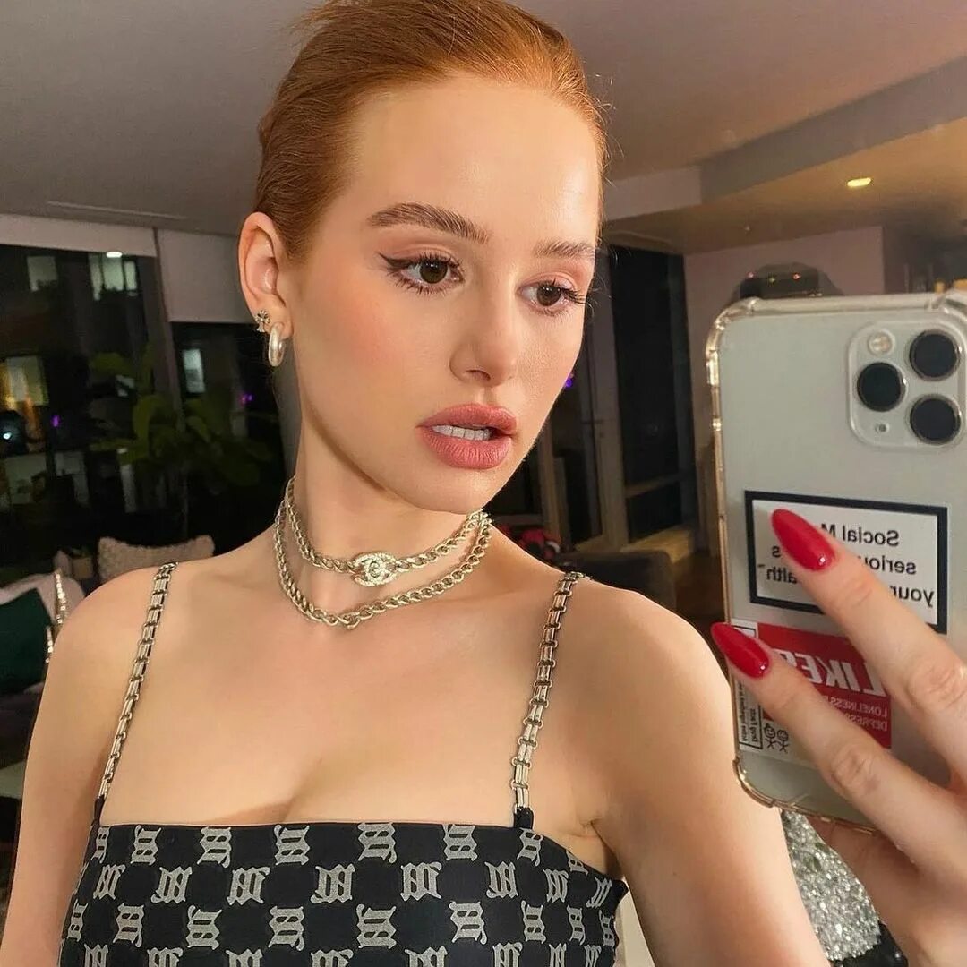 Madelaine Petsch: "Social media seriously harms your mental health ...