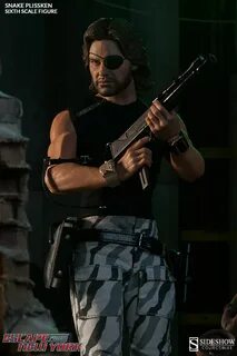 What, you thought he was dead? - Snake Plissken Sixth Scale 