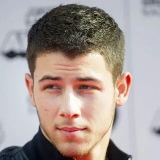 Nick Jonas Haircut Men's Hairstyles + Haircuts 2021 Mens hai