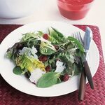 Rot-grüner Salat mit Cranberry Vinaigrette