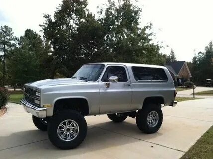 1990 Chevrolet k5 blazer lifted new paint $8,800 or best off