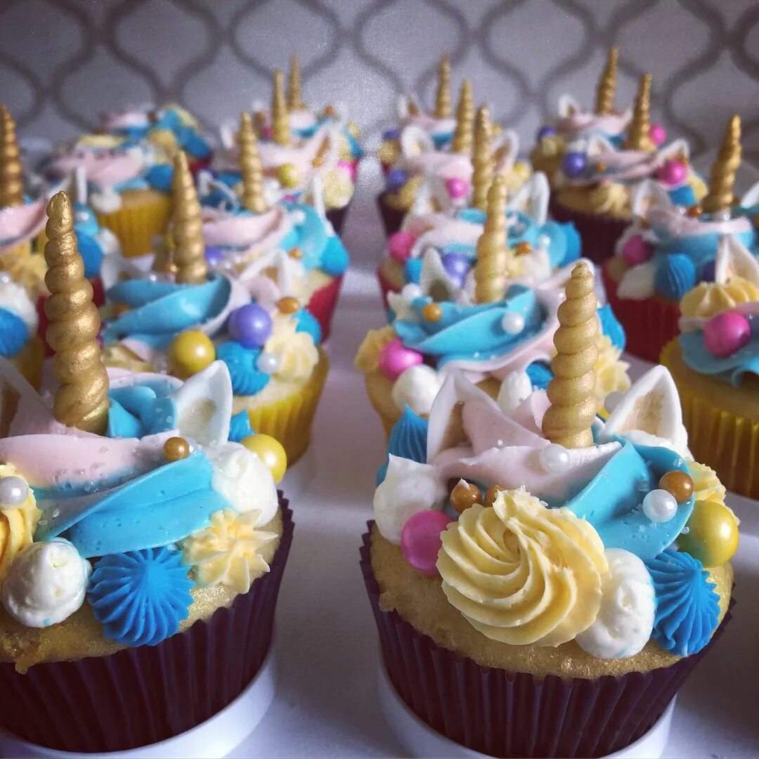 Rachel Byrne sur Instagram : Unicorn cupcakes 🦄 ! 