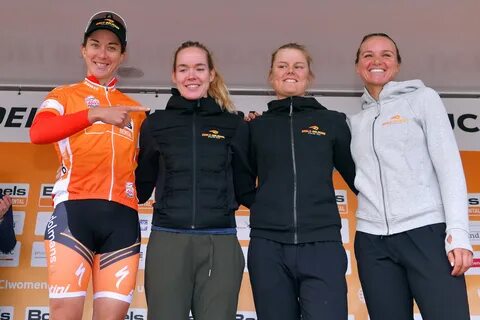 Anna van der Breggen and Chantal Blaak announce they will re