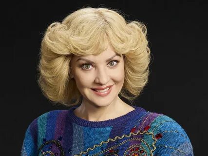 Wendi McLendon-Covey Talks The Goldbergs' 100th Episode, the