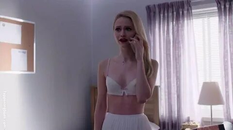 Johanna Braddy Nude (29+)