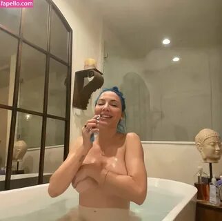 Whitney Cummings / whitneycummings Nude Leaked Photo #22 - Fapello