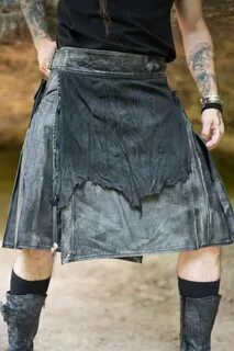 Versatta Marauder Leather Kilt Leather kilt, Kilt, Viking cl
