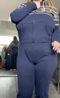 Onesie reveal ☺ - Porn Gif with source - GIFSAUCE