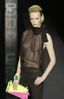 Borbonese Spring 2004 Runway Pictures - Livingly