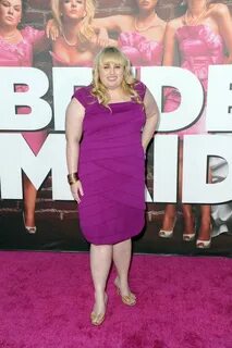 Rebel Wilson Feet (20 photos) - celebrity-feet.com