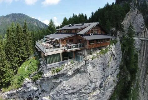 â–· DolomitenhÃ¼tte Tirol - Touren, Wetter, Zimmer - Bergwelten