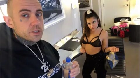 Adam22 & Lena The Plug at the Porn Expo Day 1 - YouTube