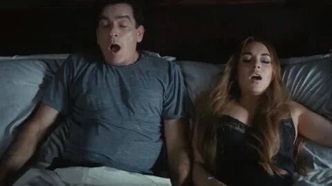 Watch Online - Lindsay Lohan - Scary MoVie (2013) HD 1080p