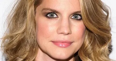 The Latest Celebrity Picture: Anna Chlumsky